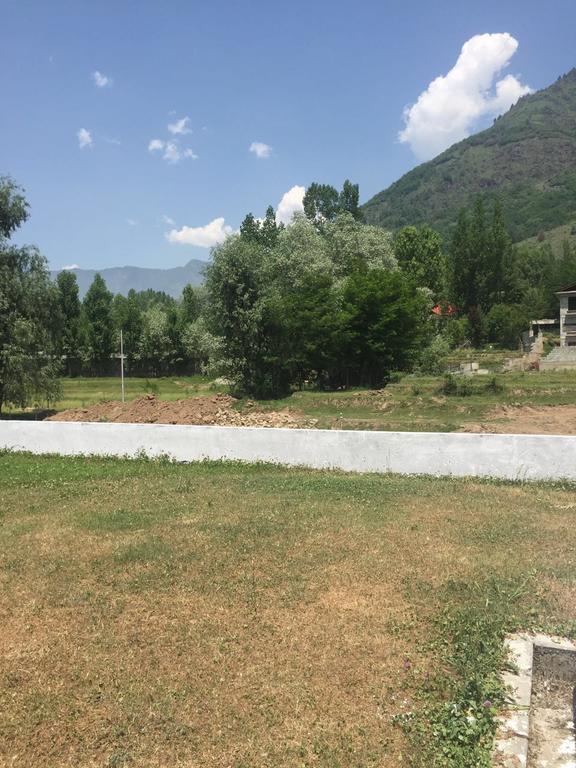 Shalimar Heights Srīnagar Exterior foto